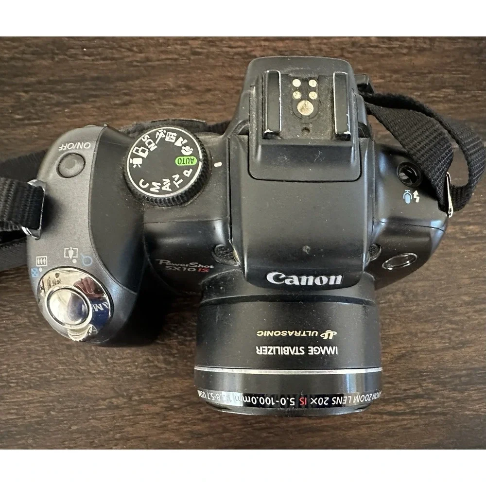 Canon PowerShot SX10 IS 10MP Digital Camera 20x Optical Zoom Flip Screen Tested